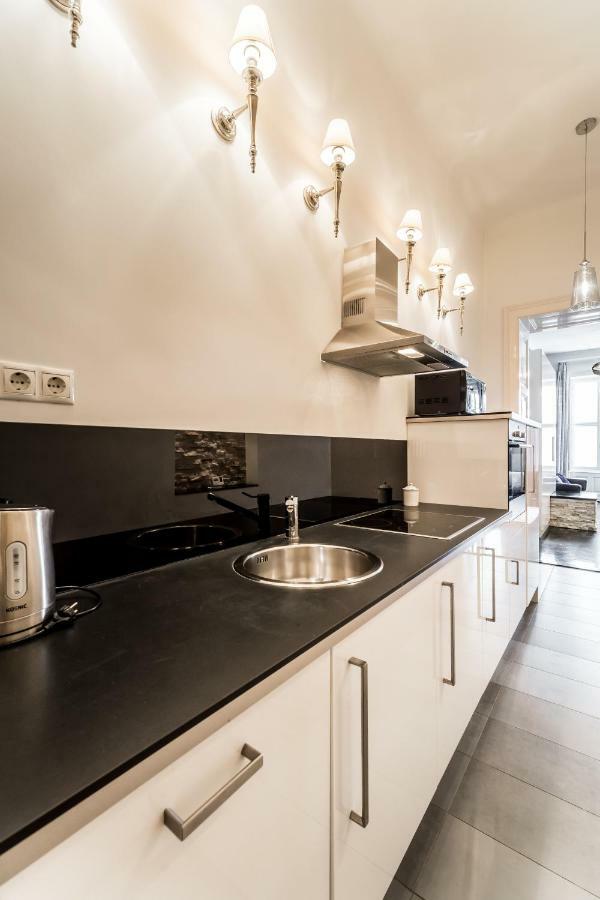 Bpr B&W Elegant Home Βουδαπέστη Εξωτερικό φωτογραφία